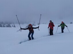 Januar: Traditionell beginnt das Bergsportjahr mit dem Skitouren Opening